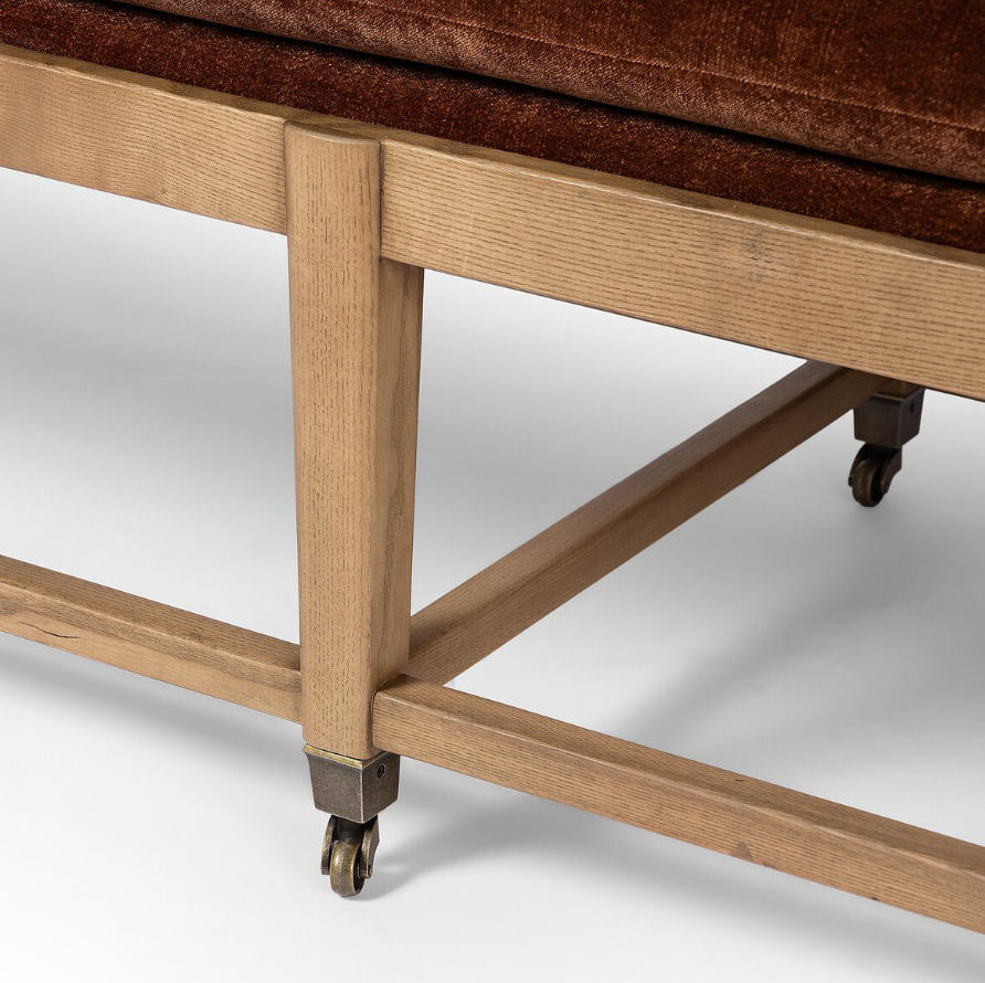 Banc d'appoint Eleanor d'Amber Lewis x Four Hands