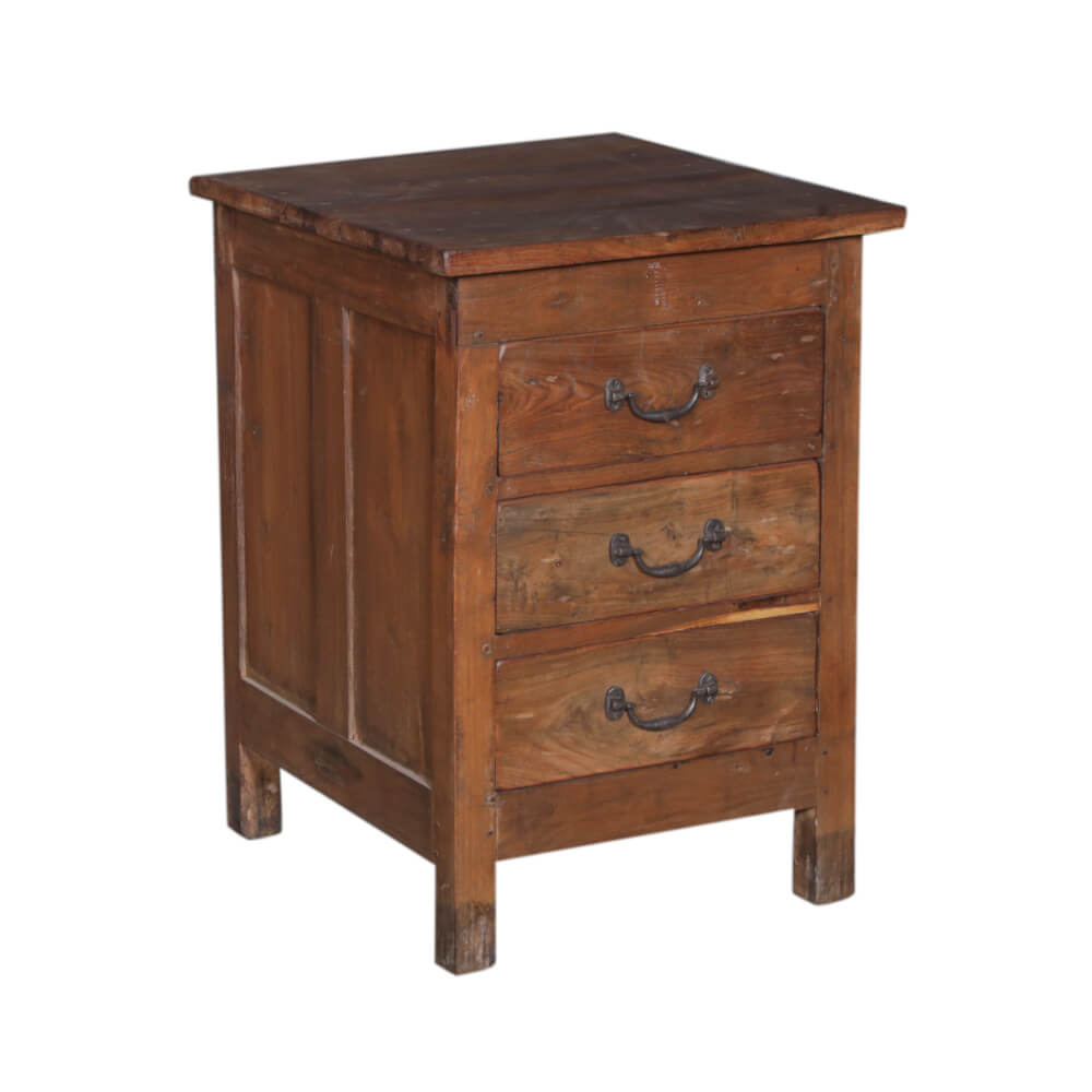 Table de chevet faite à la main